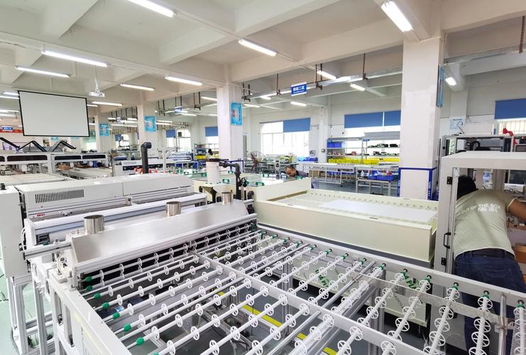 法定代表人胡蒙,公司經(jīng)營(yíng)范圍包括:研發(fā),生產(chǎn),銷(xiāo)售:智能設(shè)備,靜電設(shè)備